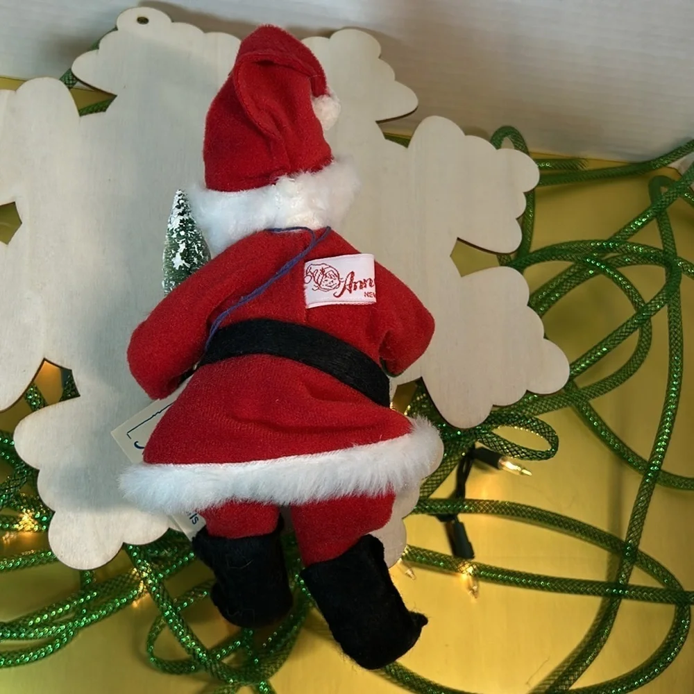Annalee Santa 1990 mittens   Bells